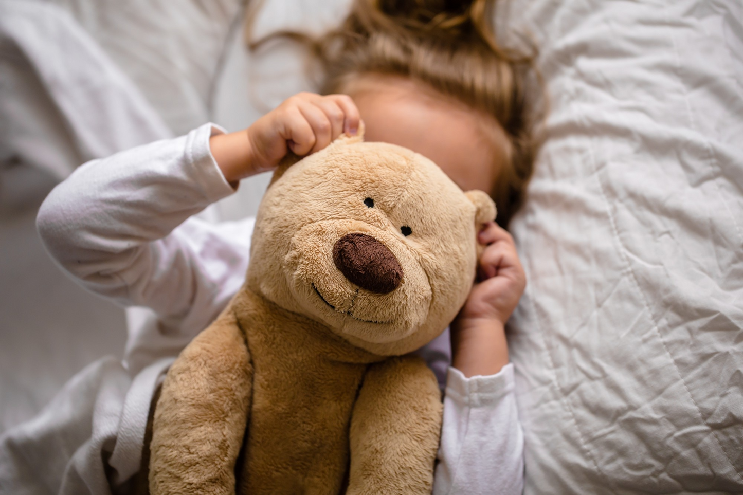 Comment améliorer naturellement le sommeil de votre enfant ?